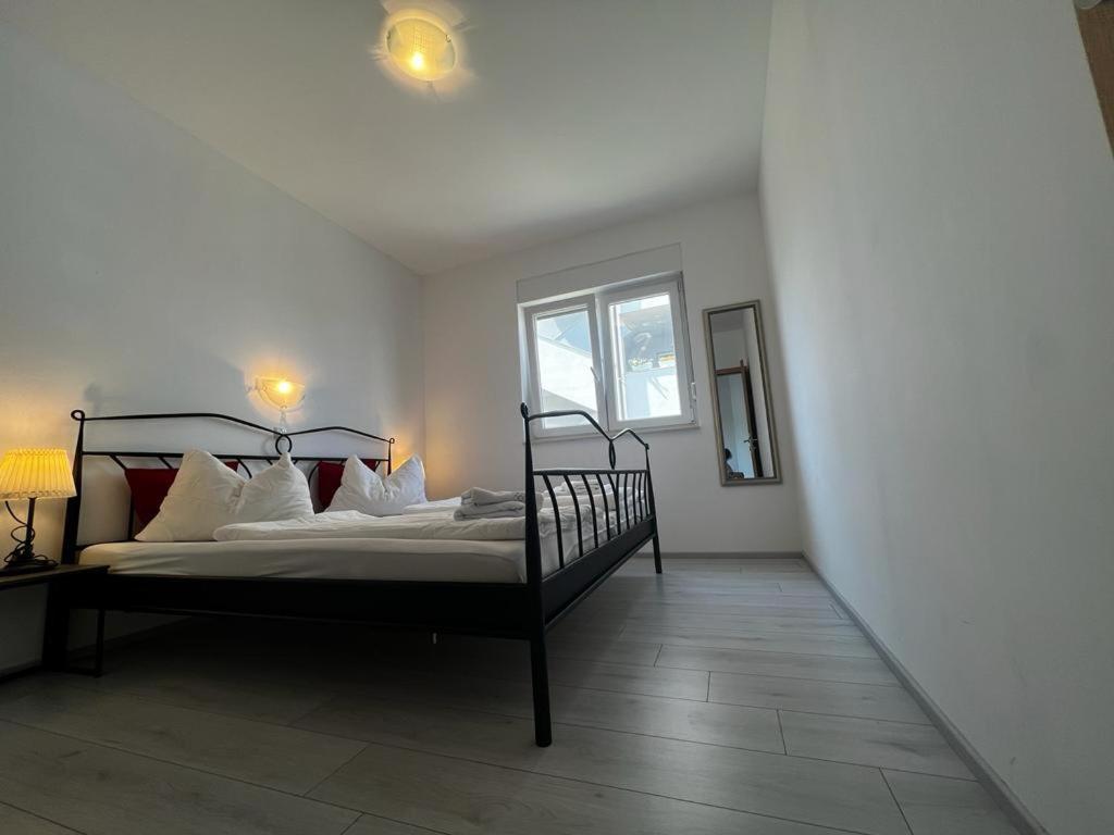 Apartments Petrusic Supetarska Draga Ngoại thất bức ảnh